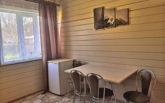 Гостевой дом Коттеджи в аренду Береговая 44