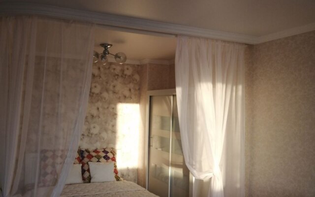Квартира Cozy and bright apartment