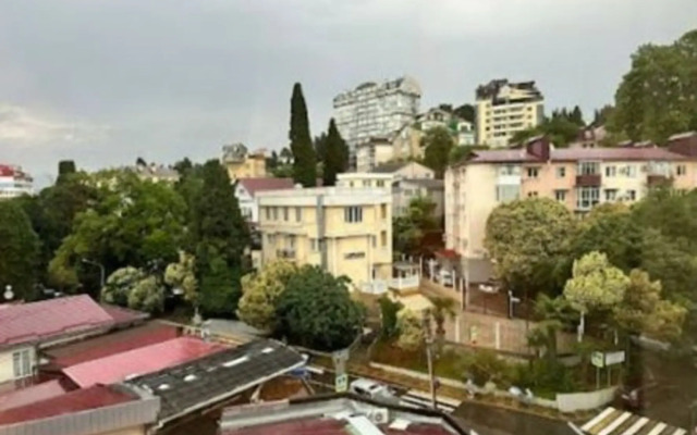 Na Ulitse Uchitelskoy 5 Flat