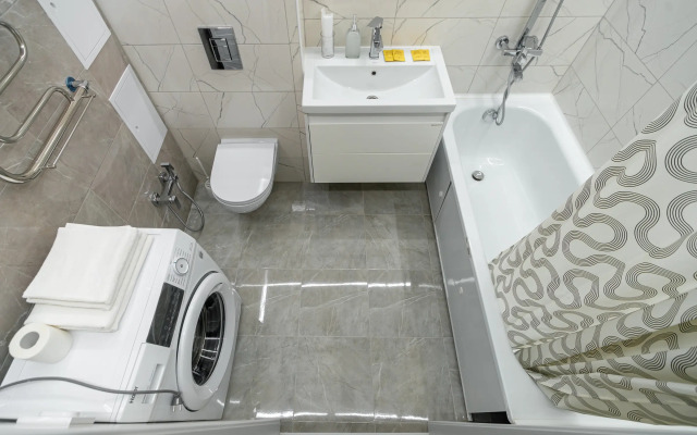 S Panoramnymi Oknami Na Naberezhnoy Reki Apartments
