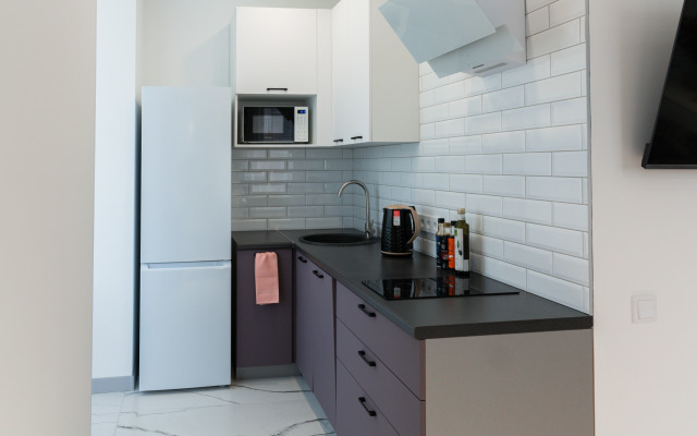 Апартаменты-студия Города 30 кв.м. с двуспальным диваном и панорамными окнами, 6 этаж