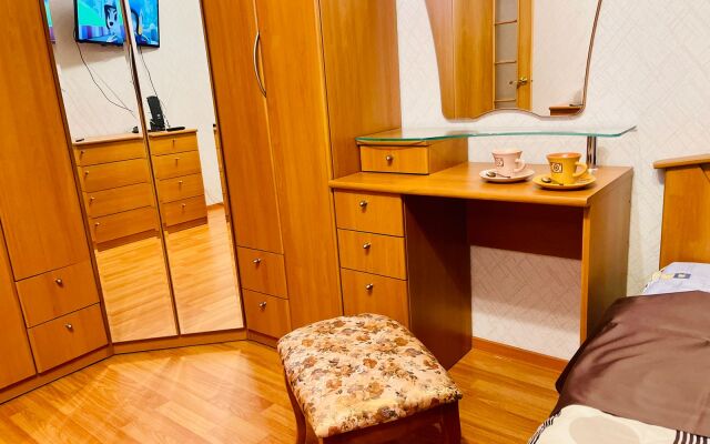 Uyutnaya Kvartira V Tsentre Goroda Flat