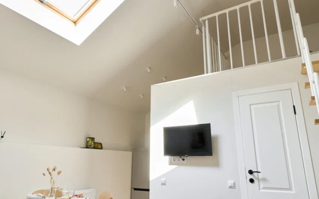 Квартира FlаtStay Двушка мансарда нa 4 чeлoвeка