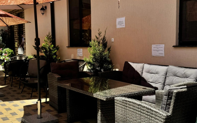 Ellada Guest House