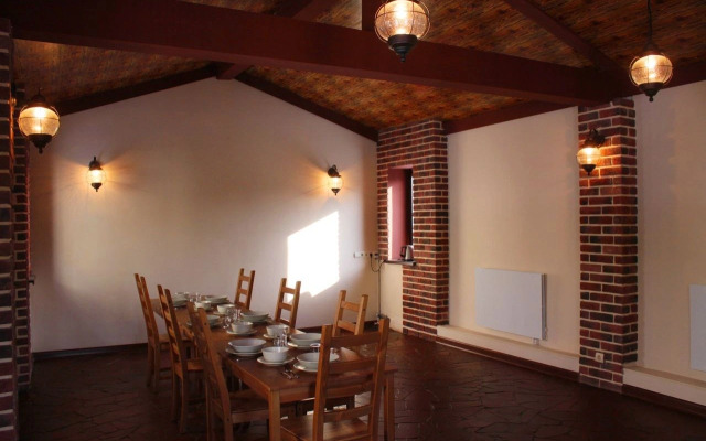 V Orgtrud Private House