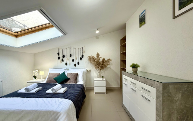 Апартаменты №4 "Полулюкс"