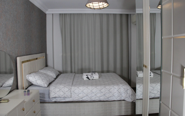 Отель Solo Suites