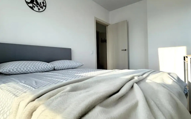 Квартира у метро 21 этаж