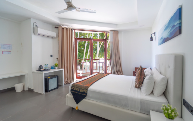 Silver Oasis Maldives Hotel
