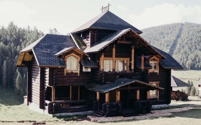 Medvezhyya gora Recreation center
