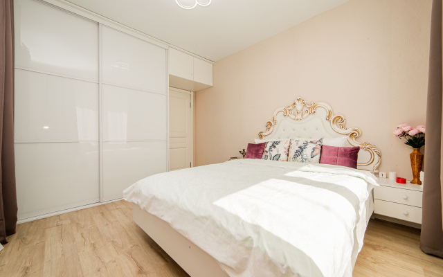 Golden Time Apartments