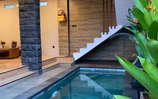 Tori Klumpu Villa