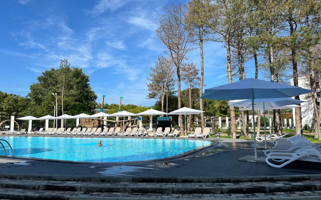 Апартаменты Изысканная Студия  Du Soleil в Резиденции Европа