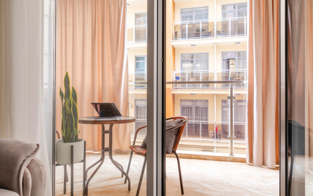 Апартаменты Red Apartments Светлана Парк Кассандра