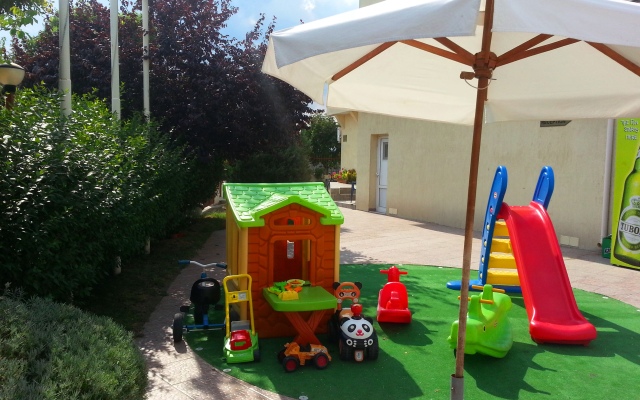 Menada Julia Apartments