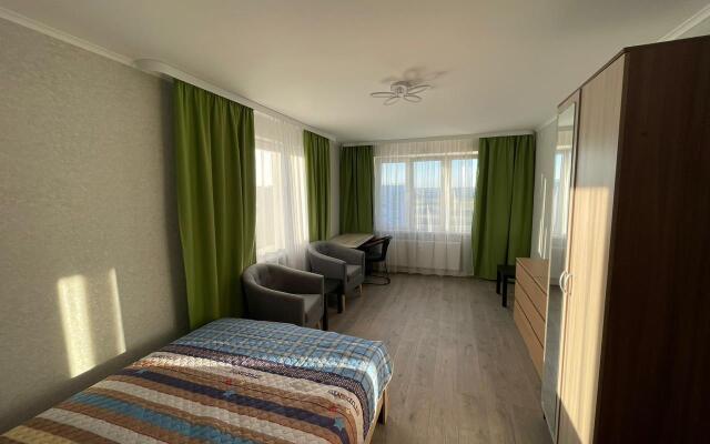 S 2 Komnatami Na 16 Etazhe Apartments