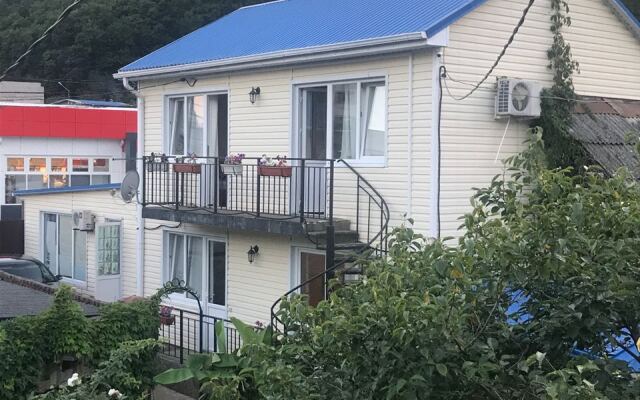 Chernomore Guest House