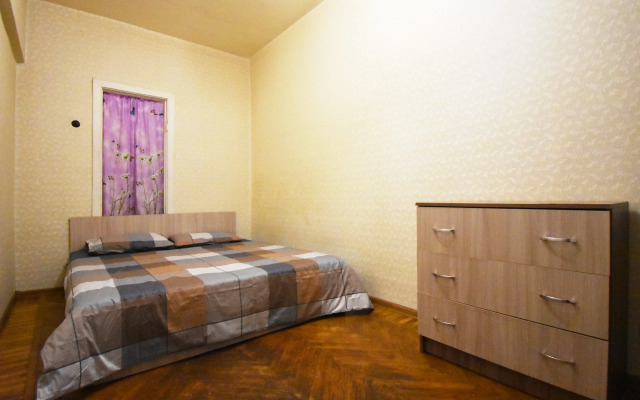 Квартира 7-я Парковая 33/2