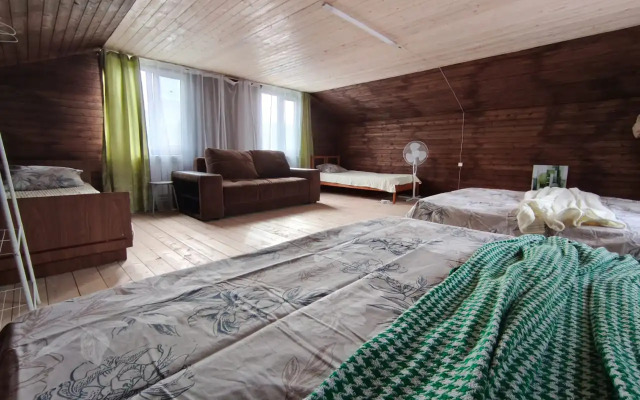 Tataparts s Shikarnoy Prirodoy Vokrug Private House