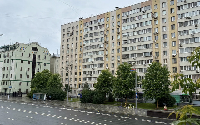 Апартаменты 4 Комфортно и Точка на Большой Якиманке 35с1