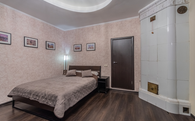 Апартаменты Двухкомнатные апартаменты в центре на Марата