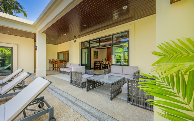 Вилла Traditional Thai 2BR in Baan Bua Estate