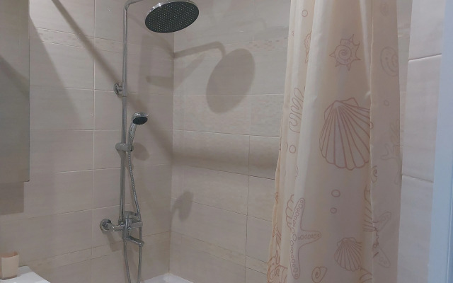 Uyutnaya Kvartira S Prekrasnym Vidom Iz Okna Flat