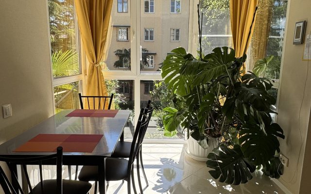 Estetika I Komfort Na Tsvetnom Bulvare Flat