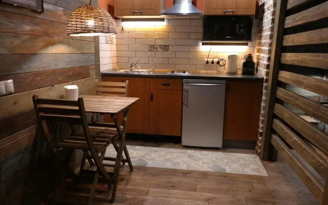 Апартаменты в Центре Города у Нарымского Сквера 2