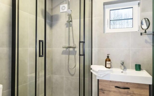 Novy Uyutny I Sovremenny Guest House