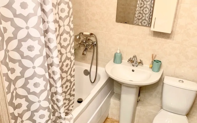 Apartamenty Uyutaya Kvartira V Tyumenskoy Slobode