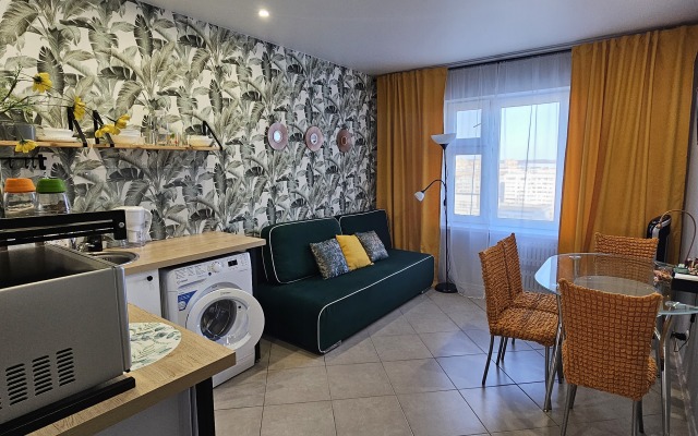 Prostornaya Evrodvushka Flat