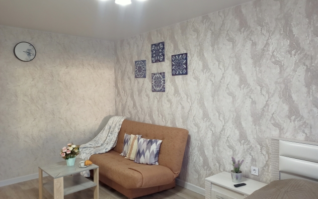 Na prospekte Tolbukhina 45 s krasivym vidom Apartments