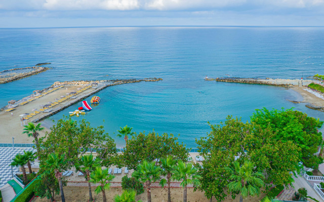 Pyxis Point Hotel - All Inclusive