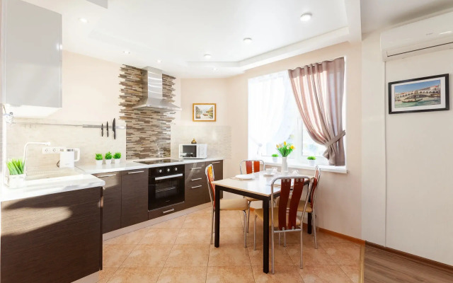 Апартаменты KvartirkaPlaZa на улице 5-я просека 110В