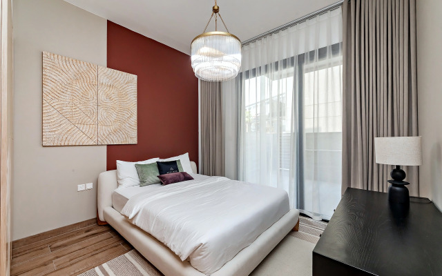 Oakley Square 1Br with Maid's Room Apartment