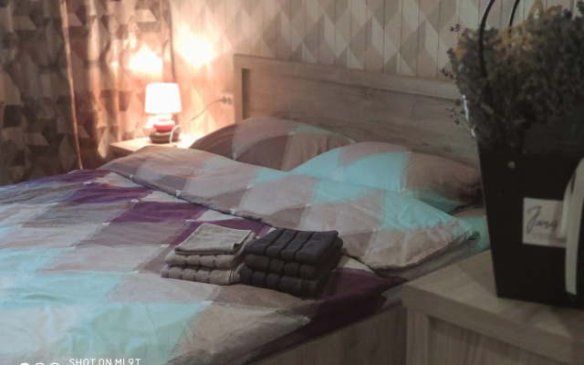 Svetlaya 3-komn. na Grebnom kanale Flat