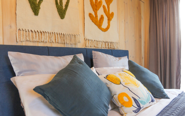 Barnhauz U Ozera Private house