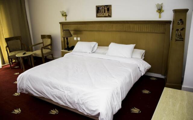 Regency Pyramids Hotel