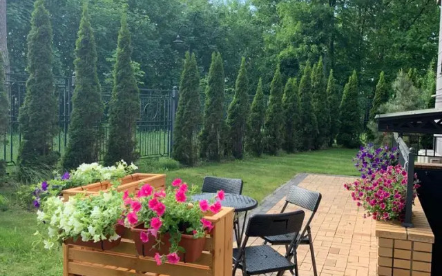 Апартаменты  Apart SV4 Цоколь Раушен Престиж