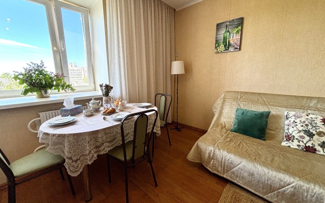 Prostornaya Na Gubkina with two double beds Flat