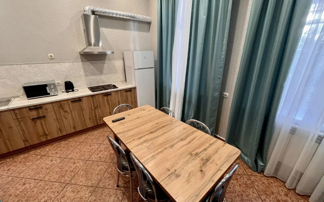 Квартира Двухкомнатная недалеко от центра