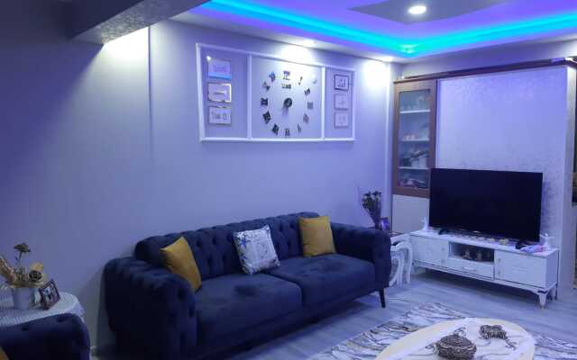 Cesme Aile Dostu Havuzlu Villa