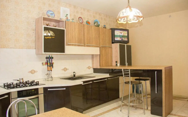 Апартаменты 6-к таунхаус