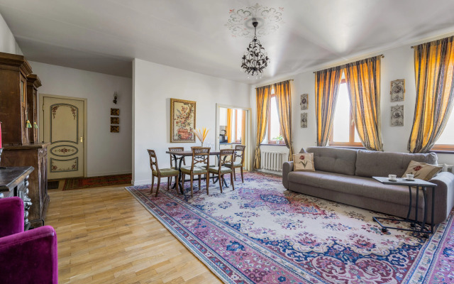 Квартира в Центре Санкт-Петербурга Невский 88