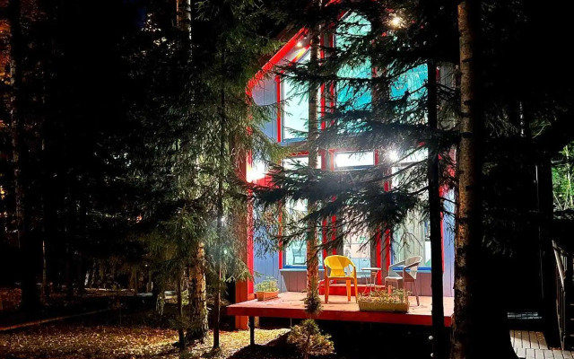 Частный дом в Заветах Ильича с розовой гостиной