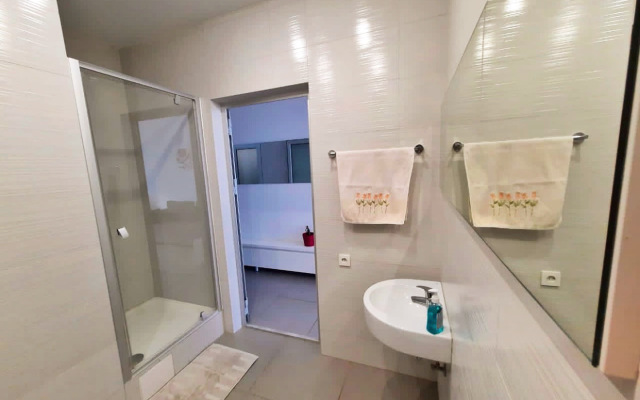 Na Naberezhnoy Yalty S Vidom Na More Apartments