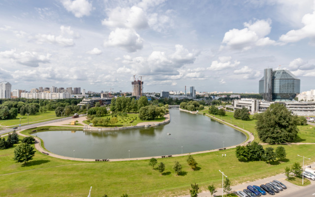 Stilnye s Vidom na Reku Apartments