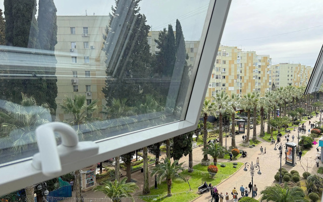 InSochi v samom centre Sochi na Navaginskoj N425 Apartments