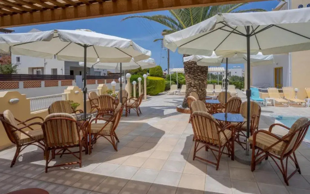 Cosmi Apartments Hotel